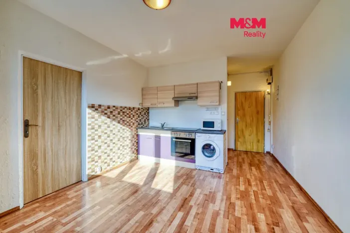 Pronájem bytu 1+1, Rokycany - Nové Město, Pod Ohradou, 35 m2