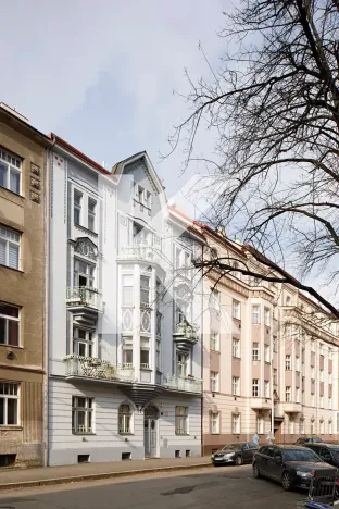 Prodej bytu 1+1, Praha - Karlín, Hybešova, 51 m2
