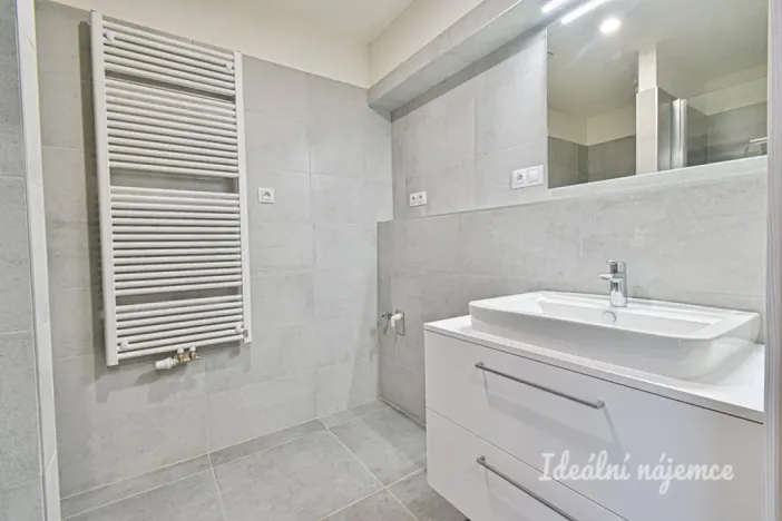 Pronájem bytu 1+kk, Brno, Sportovní, 39 m2