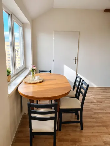 Pronájem bytu 3+kk, Praha, Litoměřická, 70 m2