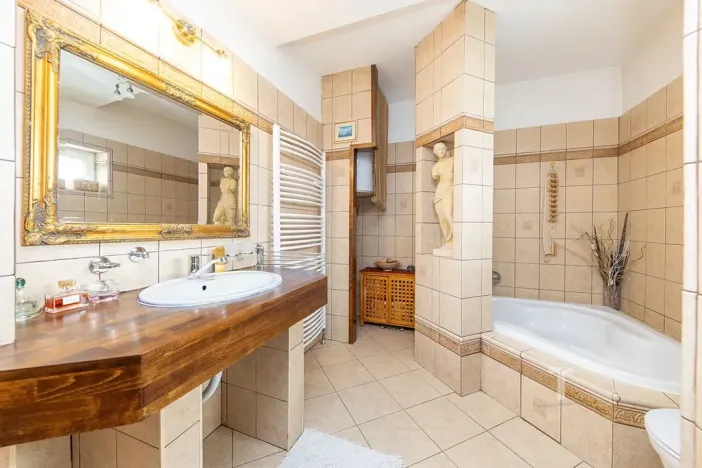 Prodej rodinného domu, Rostěnice-Zvonovice, 416 m2