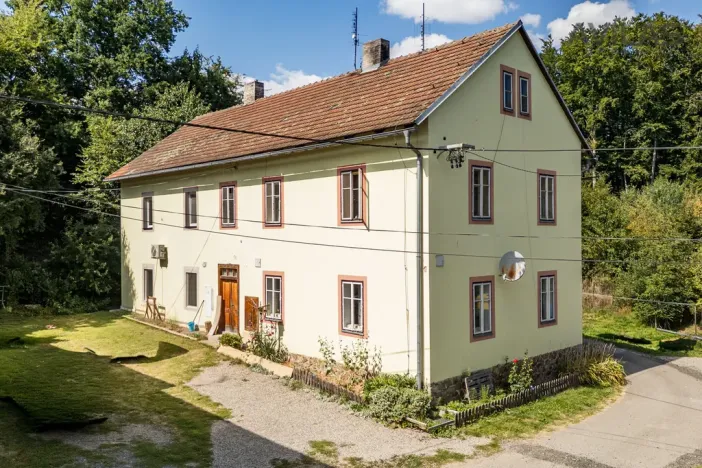 Pronájem bytu 1+kk, Zvěstov - Roudný, 27 m2