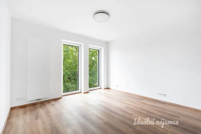 Pronájem bytu 1+kk, Praha - Čakovice, Danielova, 32 m2