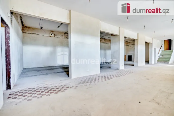 Prodej výrobních prostor, Štědrá, 2500 m2