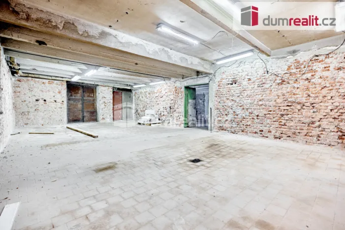 Prodej výrobních prostor, Štědrá, 2500 m2
