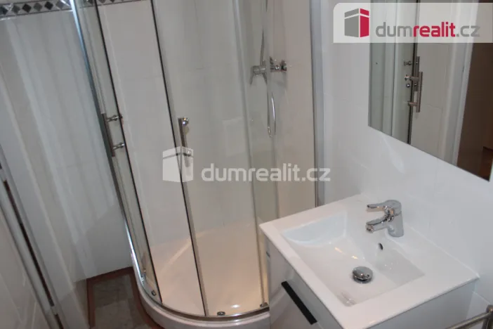 Pronájem bytu 2+1, Karlovy Vary - Dvory, K. Kučery, 49 m2