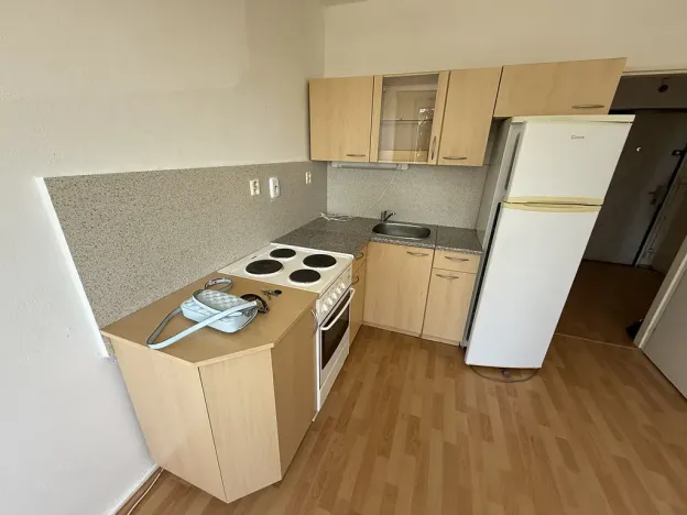 Pronájem bytu 2+kk, Praha - Černý Most, Bryksova, 43 m2