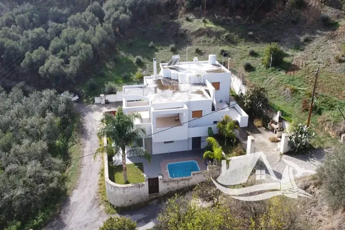 Prodej bytu 6+kk a větší, Stalos, Řecko, 373 m2