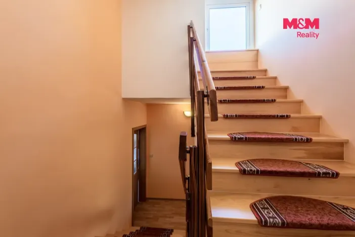 Prodej rodinného domu, Mariánské Lázně - Úšovice, 1. máje, 300 m2