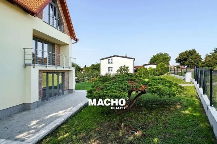 Pronájem rodinného domu, Kosoř, Školská, 380 m2