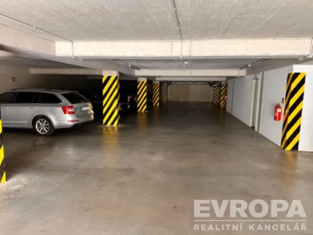 Pronájem bytu 2+kk, Plzeň - Újezd, Halštatská, 42 m2