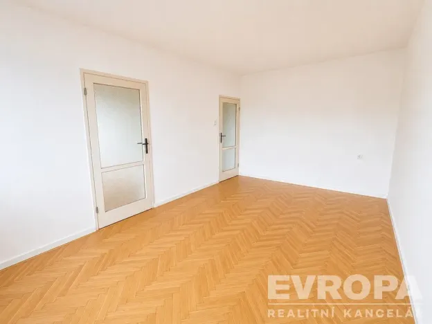 Prodej bytu 3+1, Plzeň - Jižní Předměstí, Brožíkova, 85 m2