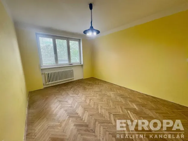 Prodej bytu 3+1, Plzeň - Jižní Předměstí, Brožíkova, 85 m2