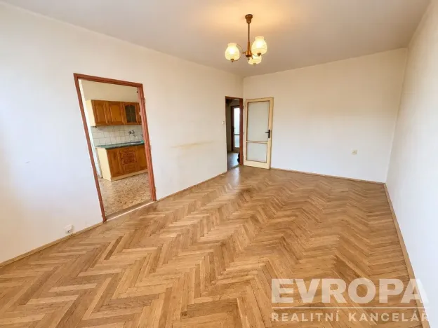 Prodej bytu 3+1, Plzeň - Jižní Předměstí, Brožíkova, 85 m2