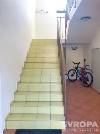 Pronájem bytu 1+kk, Mrsklesy, 21 m2