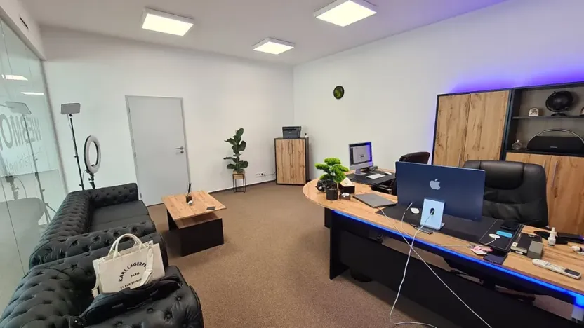 Pronájem kanceláře, Vyškov, Husova, 28 m2