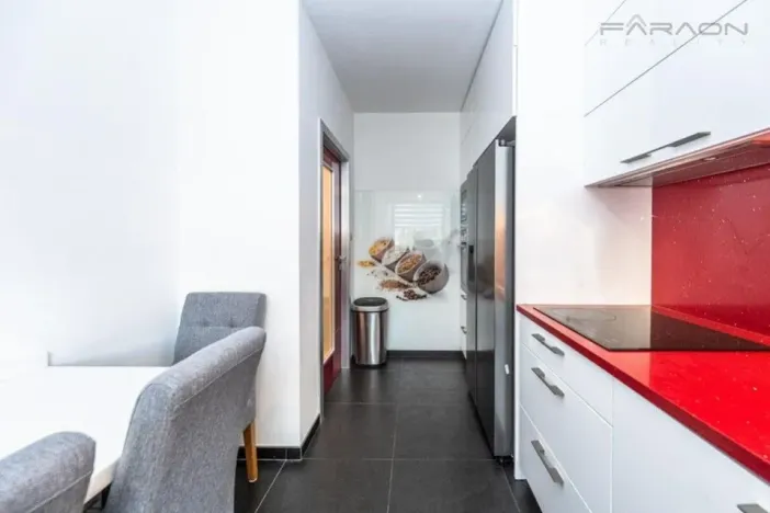 Pronájem bytu 3+1, Praha - Hodkovičky, Pod lysinami, 74 m2