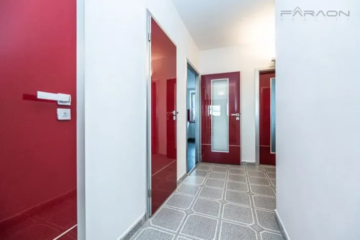 Pronájem bytu 3+1, Praha - Hodkovičky, Pod lysinami, 74 m2