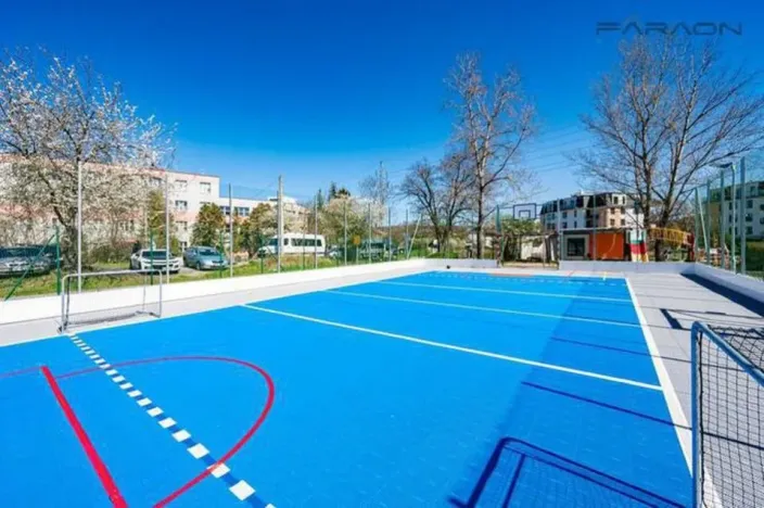 Pronájem bytu 2+kk, Praha - Hloubětín, Nademlejnská, 50 m2