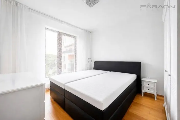 Pronájem bytu 2+kk, Praha - Hloubětín, Nademlejnská, 50 m2
