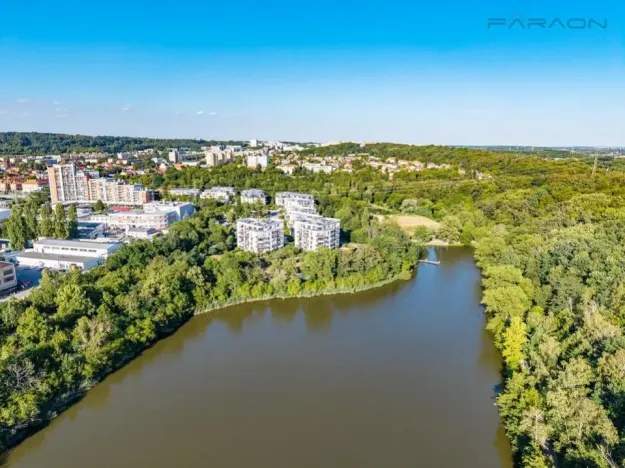 Pronájem bytu 2+kk, Praha - Hloubětín, Nademlejnská, 50 m2