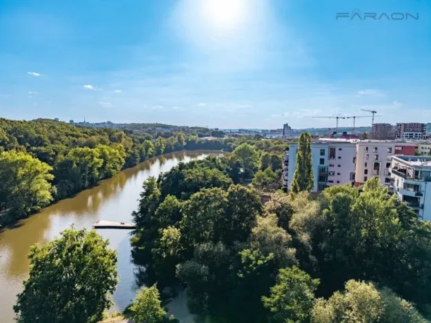 Pronájem bytu 2+kk, Praha - Hloubětín, Nademlejnská, 50 m2
