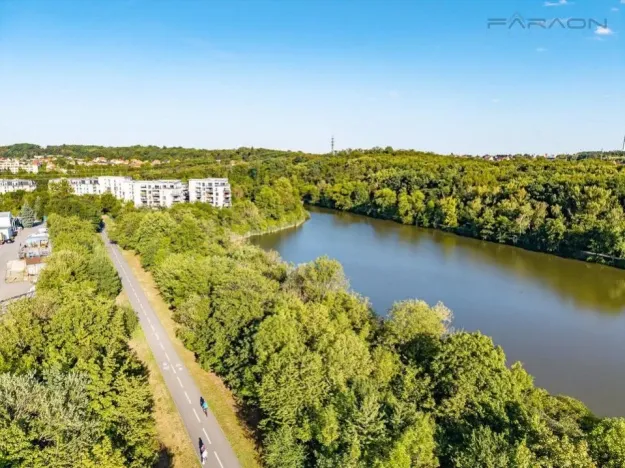 Pronájem bytu 2+kk, Praha - Hloubětín, Nademlejnská, 50 m2