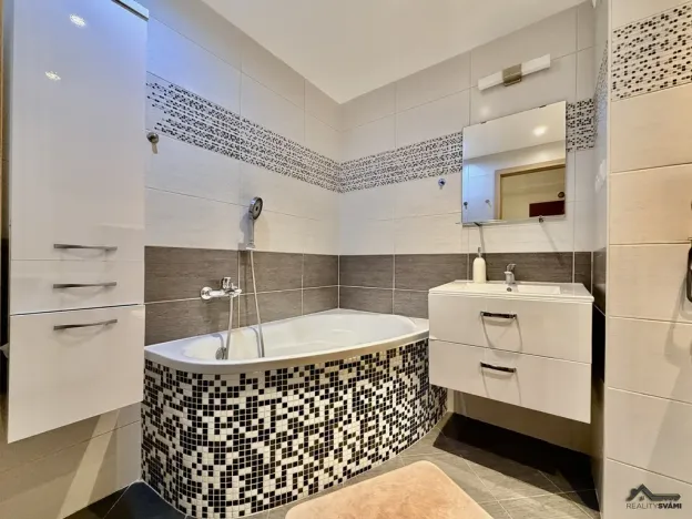 Prodej bytu 3+kk, Ostrava - Poruba, Opavská, 58 m2