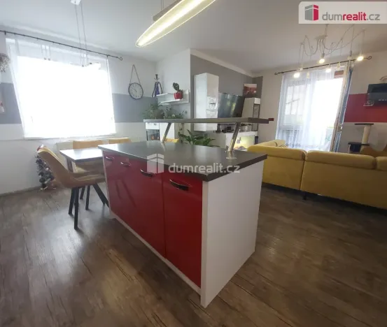 Prodej bytu 4+kk, Vochov, 85 m2