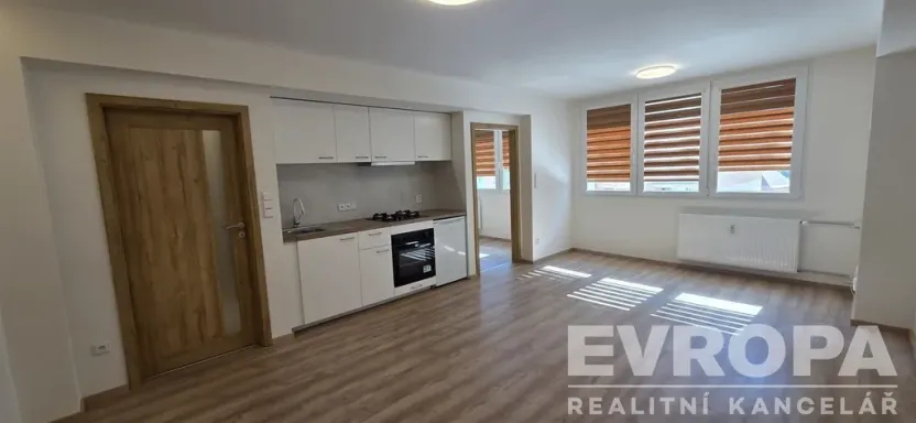 Pronájem bytu 2+kk, Kolín - Kolín III, Žižkova, 42 m2