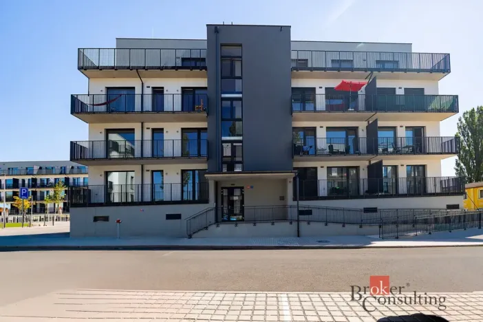 Prodej bytu 2+kk, Kladno - Dubí, Ke křížku, 51 m2
