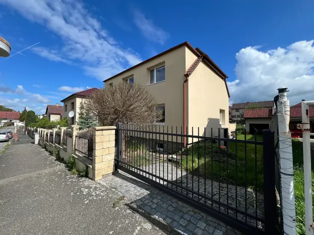 Prodej bytu 3+1, Vlašim, U Lesa, 73 m2