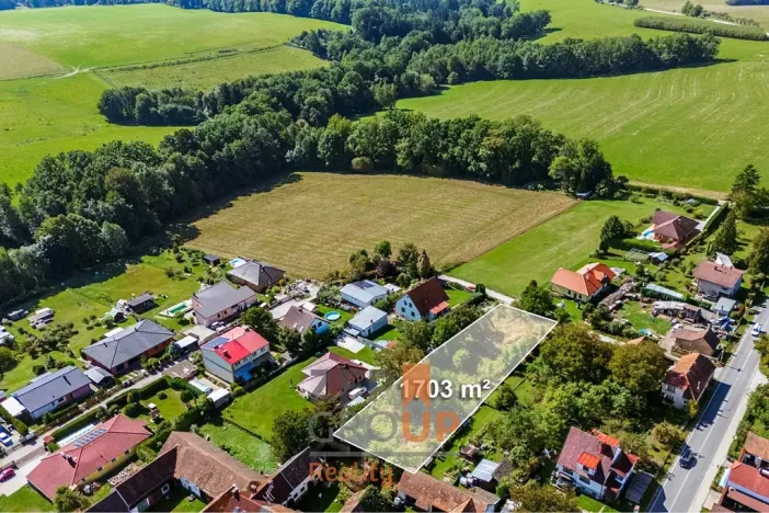 Prodej pozemku pro bydlení, Strážkovice, 1703 m2