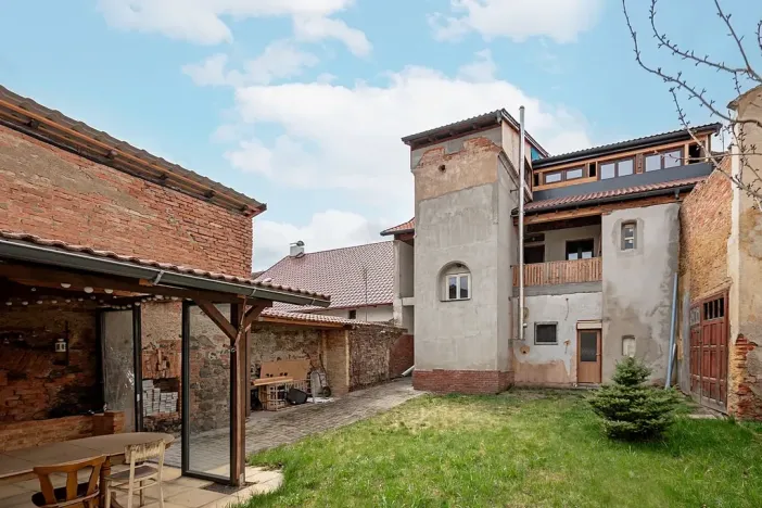 Prodej vícegeneračního domu, Švihov, nám. T. G. Masaryka, 240 m2