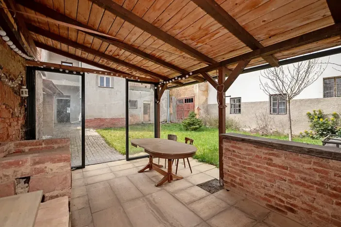 Prodej vícegeneračního domu, Švihov, nám. T. G. Masaryka, 240 m2