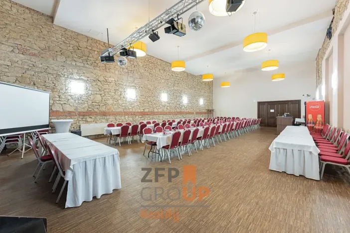 Prodej ubytování, Lysice, nám. Osvobození, 1400 m2