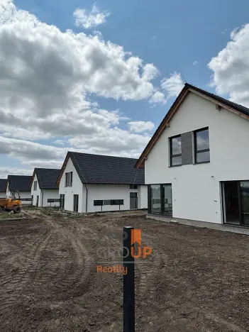 Prodej rodinného domu, Dříteč, 228 m2