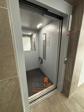 Pronájem bytu 2+kk, Olomouc, Topolová, 53 m2