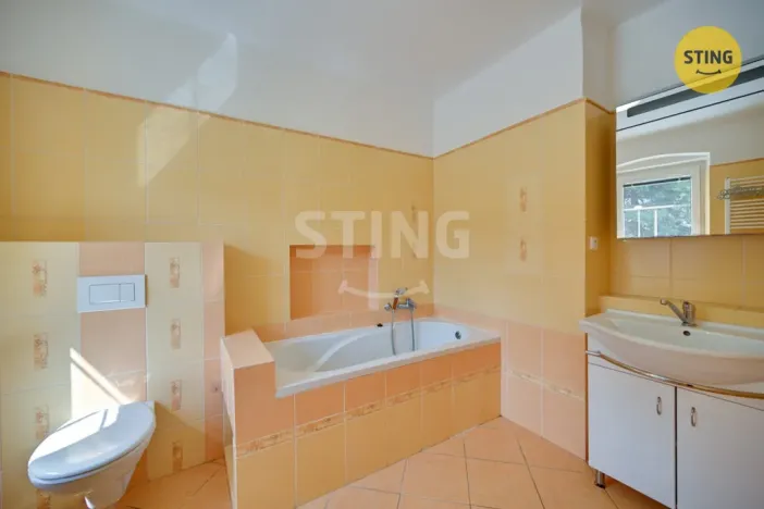 Prodej atypického bytu, Jeseník, Školní, 112 m2