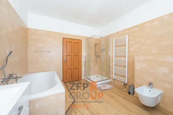 Prodej rodinného domu, Rozstání, 450 m2