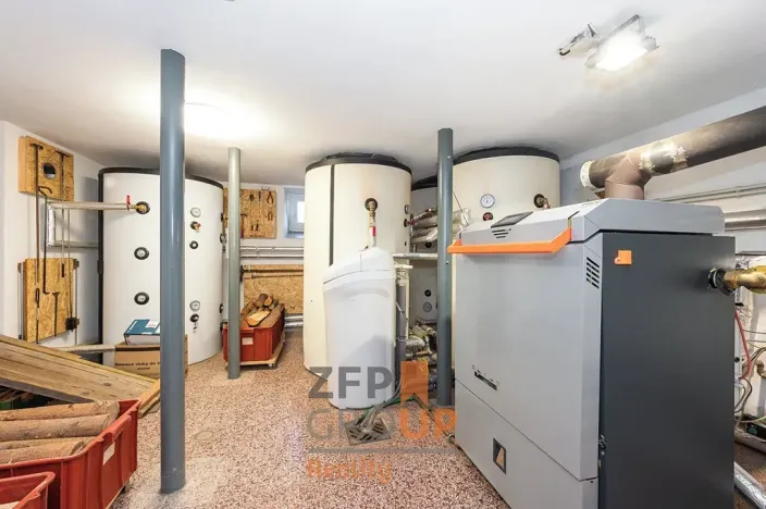 Prodej rodinného domu, Rozstání, 450 m2