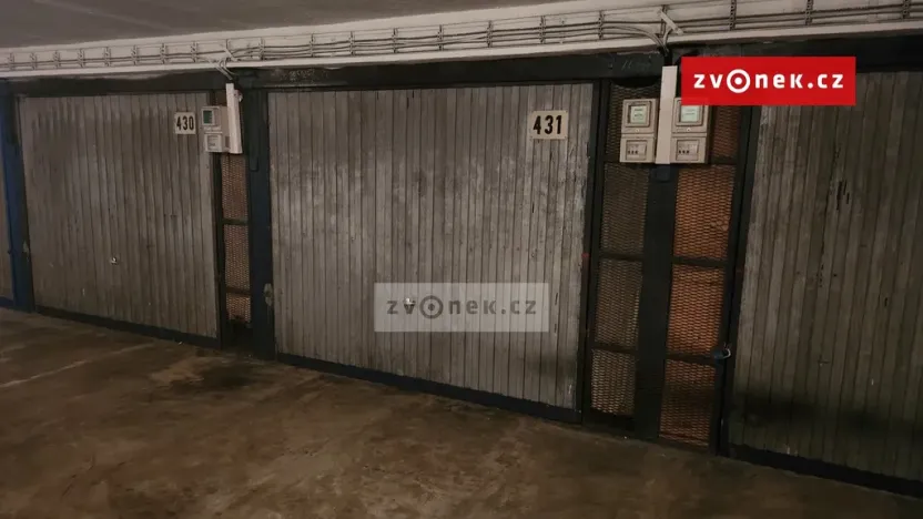 Pronájem garáže, Zlín, Strážná, 16 m2