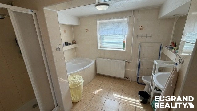 Prodej rodinného domu, Staré Křečany, 320 m2