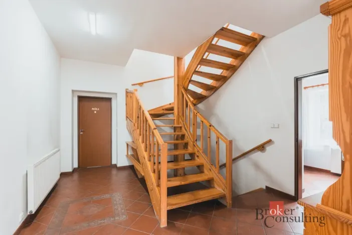 Prodej rodinného domu, Karlovy Vary - Drahovice, Stará Kysibelská, 400 m2