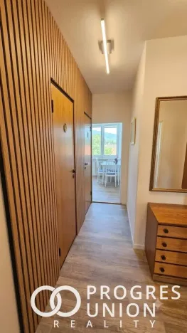 Prodej bytu 2+1, Rožnov pod Radhoštěm, 62 m2