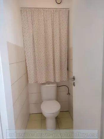 Pronájem bytu 2+kk, Praha - Vysočany, 57 m2