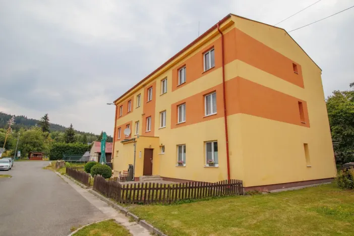 Prodej bytu 3+kk, Srní, 93 m2
