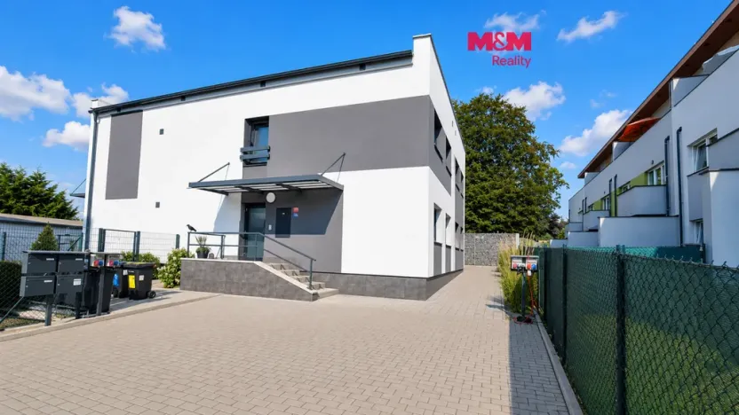 Pronájem bytu 3+kk, Hradec Králové - Pouchov, Malá, 65 m2