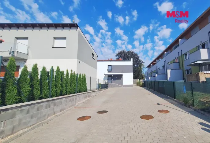 Pronájem bytu 3+kk, Hradec Králové - Pouchov, Malá, 65 m2