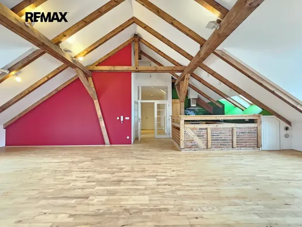 Prodej atypického bytu, Praha - Vršovice, Čeljabinská, 110 m2